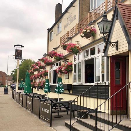 The Poacher Stevenage Exterior photo